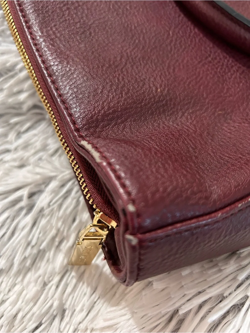 Steve Madden Burgundy Leather Handbag Interior-Excellent Condition